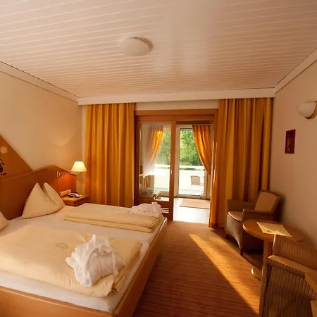 Hotel Baby- Und Sonnelino 4*